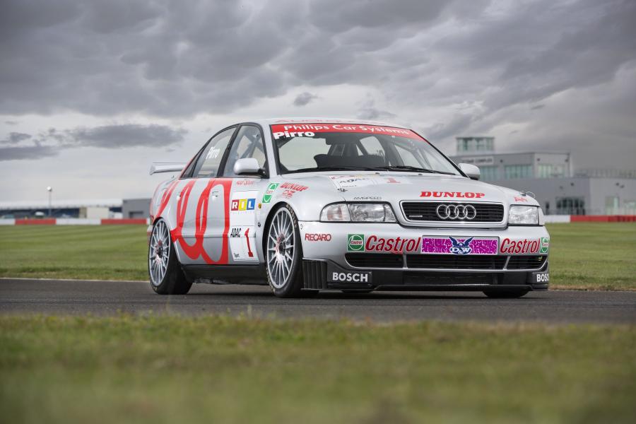  Audi A4 Quattro STW (B5,8D) 1995 года  (фото 1 из 13)